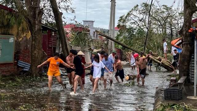 টাইফুন ইয়াগি: ভিয়েতনামে মৃতের সংখ্যা বেড়ে ২৫৪